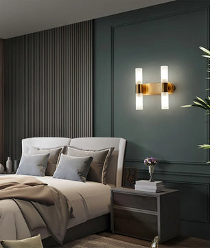 Barton Wall Lamp