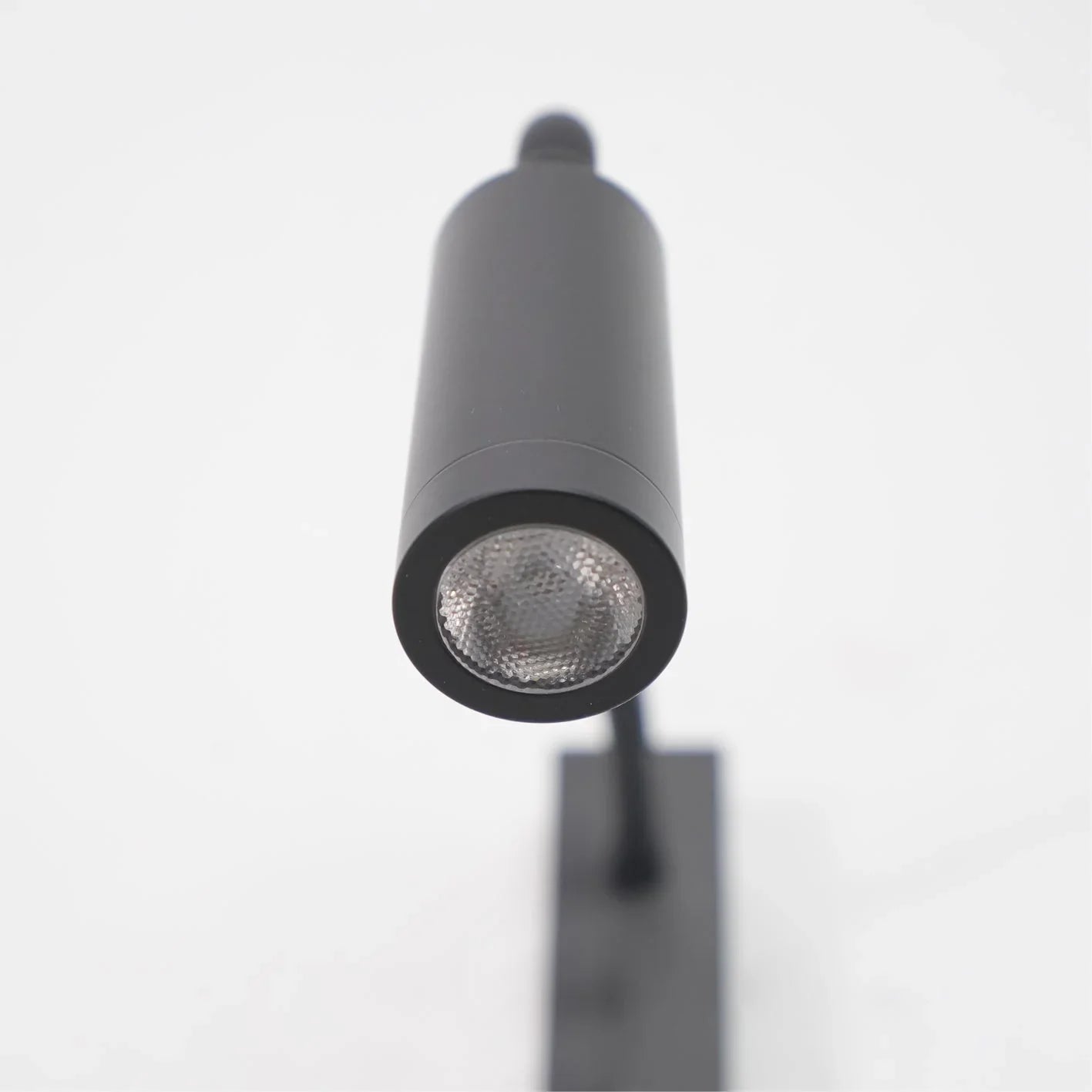 إضاءة حائط LED لغرفة النوم بتصميم آرت ديكو