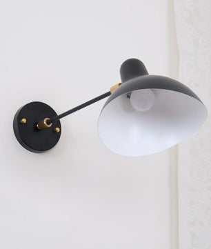 Mantis Wall Lamp