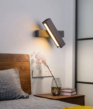 Clasp Wall Lamp