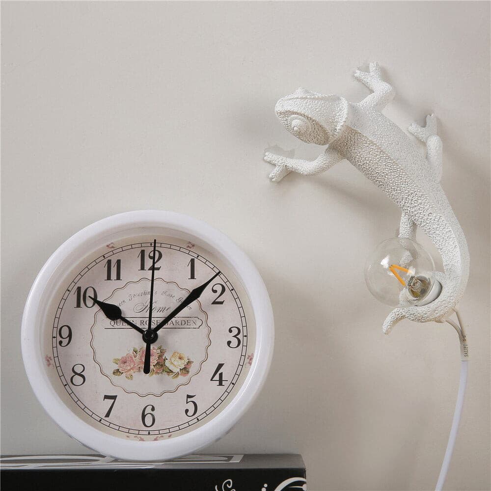 Chameleon Wall Lamp