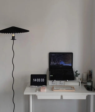 Wiggly Pleated Floor Lamp