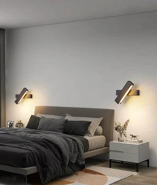 Clasp Wall Lamp
