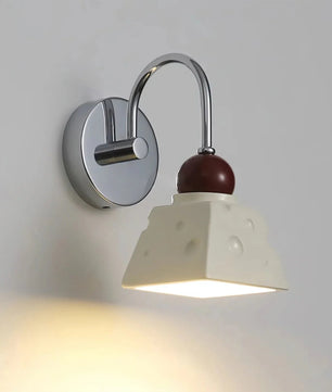 Alma Wall Light