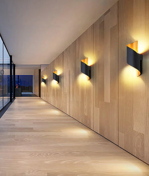 Helix Wall Lamp