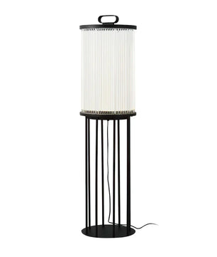 مصباح أرضي يعمل بالطاقة الشمسية من Line Glass Lantern