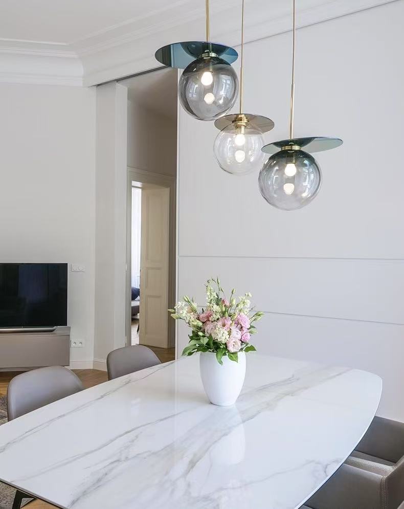 Umbra Pendant light