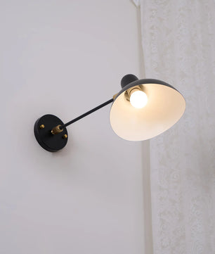 Mantis Wall Lamp