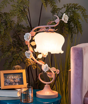 Aeyee Table Lamp