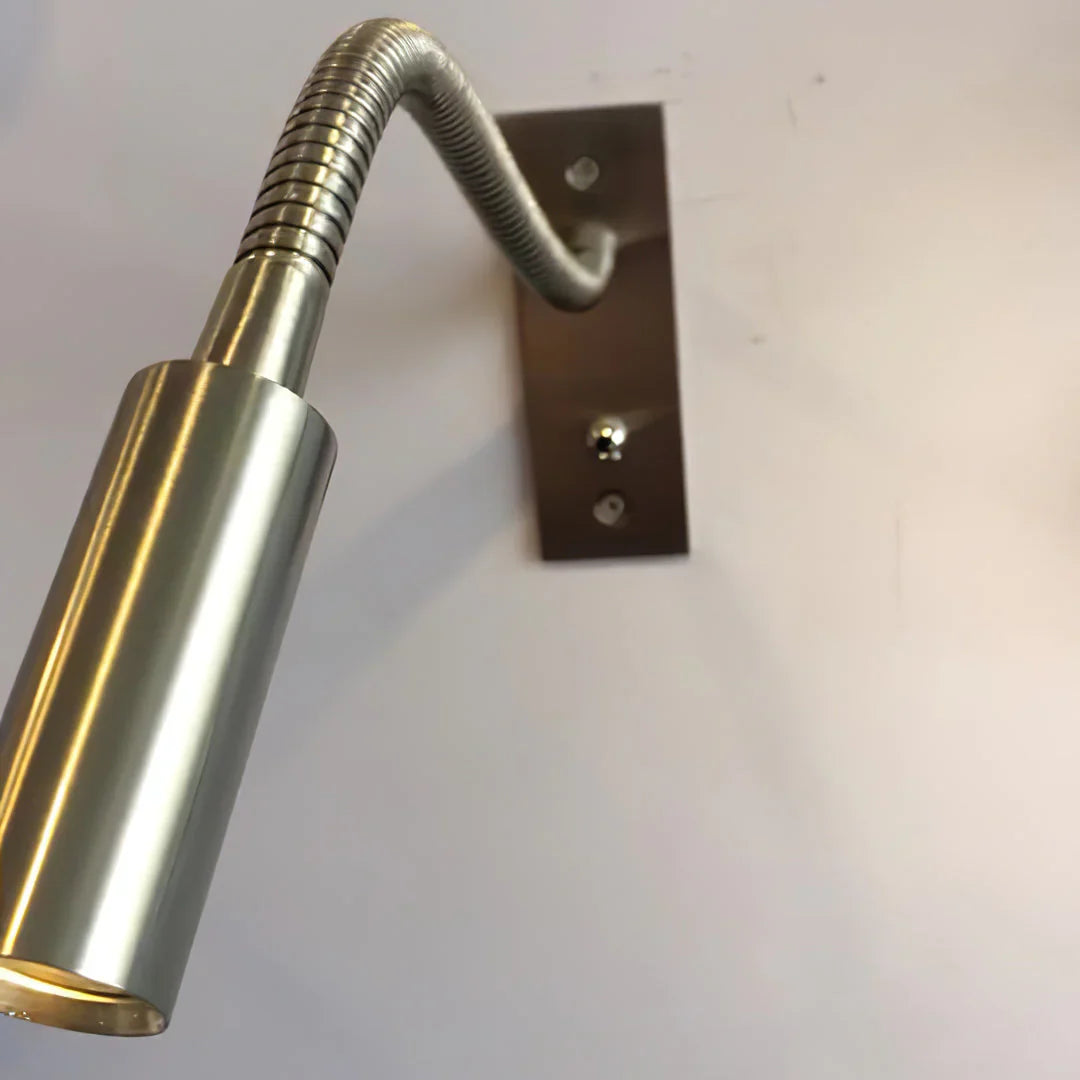 إضاءة حائط LED لغرفة النوم بتصميم آرت ديكو