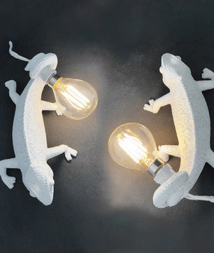 Chameleon Wall Lamp