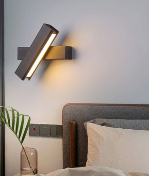Clasp Wall Lamp