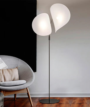 Manta Floor Lamp