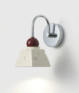 Alma Wall Light