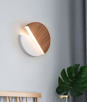 Creative Eclipse Rotatable Wall Lamp