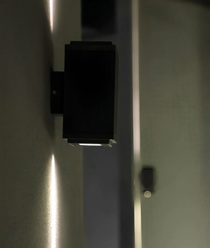 Doppio Up & Down Outdoor Wall Light