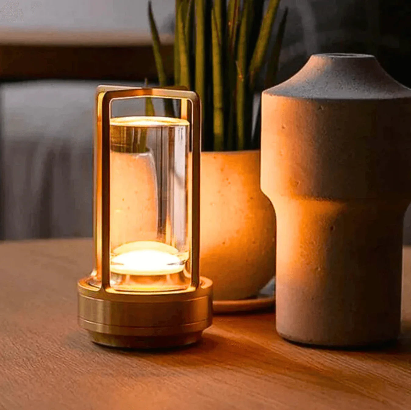 Japandi cordless Lamp