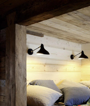 Mantis Wall Lamp