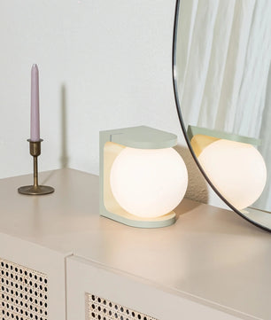 Plat Table Lamp