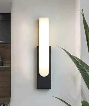 Agatha Wall Lamp