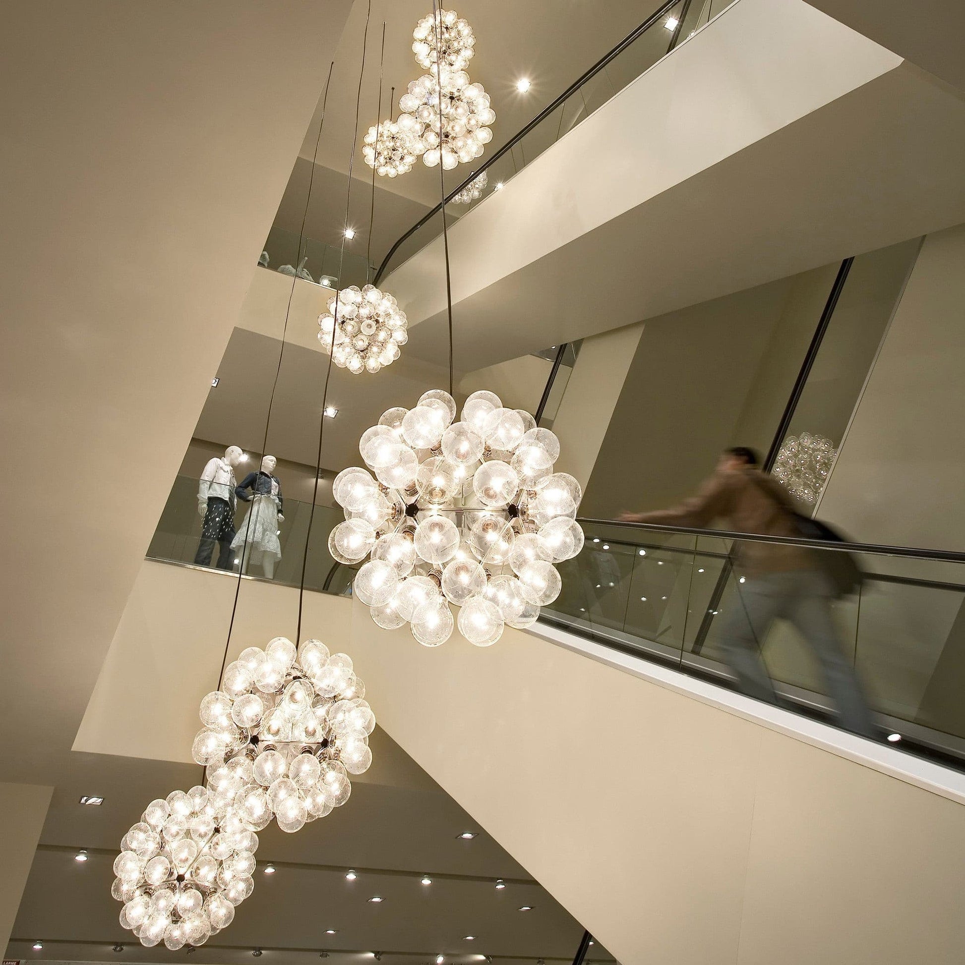 مصباح معلق من زجاج الهندباء