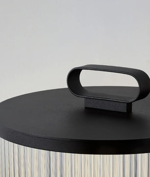 مصباح أرضي يعمل بالطاقة الشمسية من Line Glass Lantern
