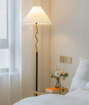 DyAn Floor Lamp