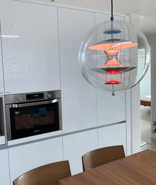 VP Globe Pendant Light