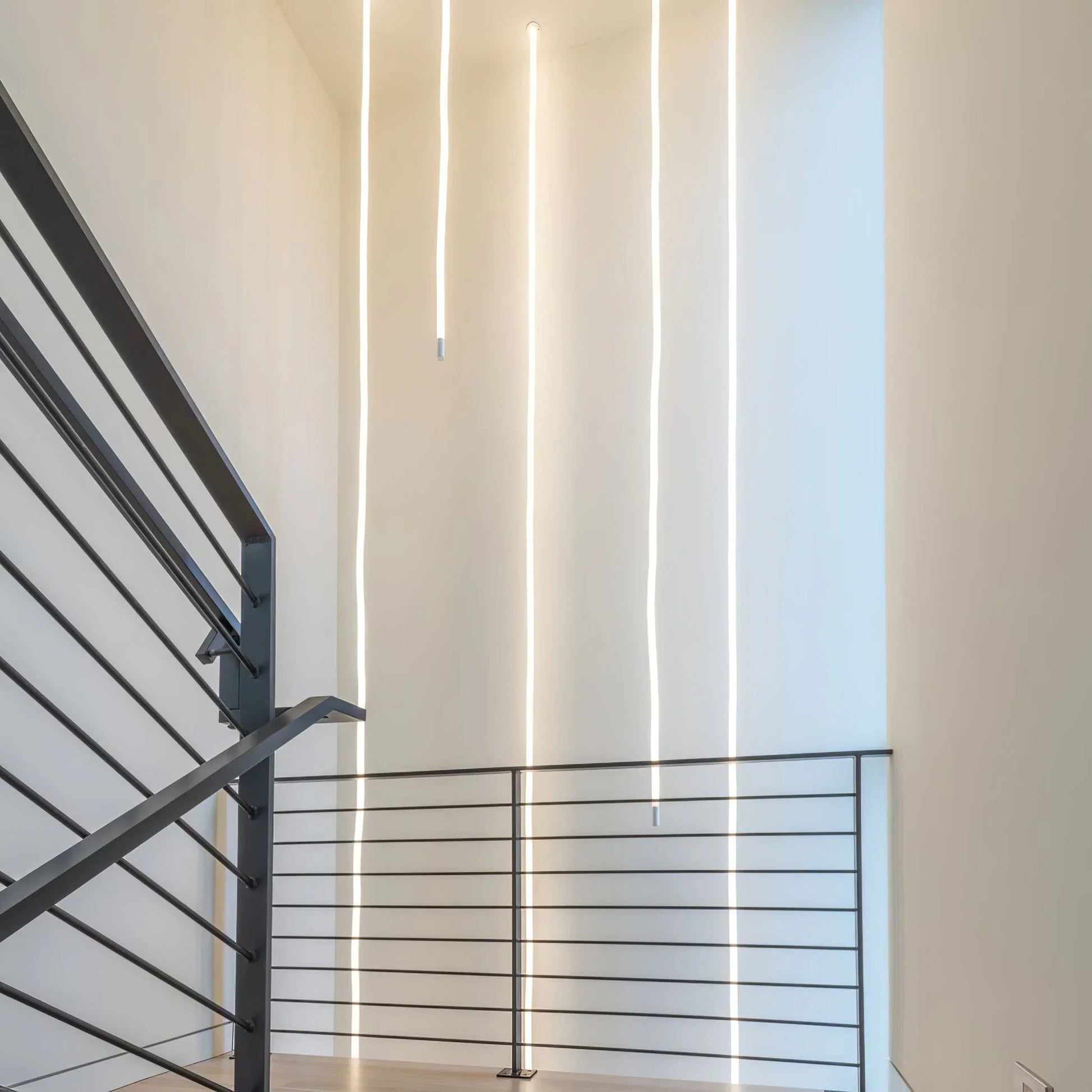 مصباح LED مرن معلق