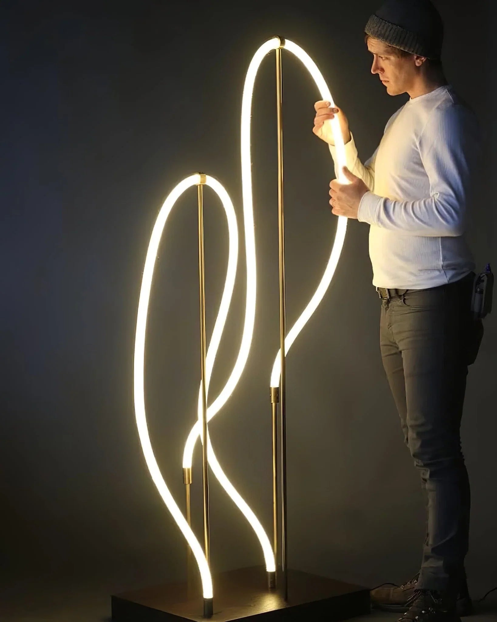 مصباح LED مرن معلق