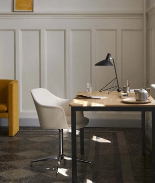Tripod HM9 Table Lamp