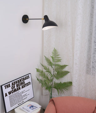 Mantis Wall Lamp