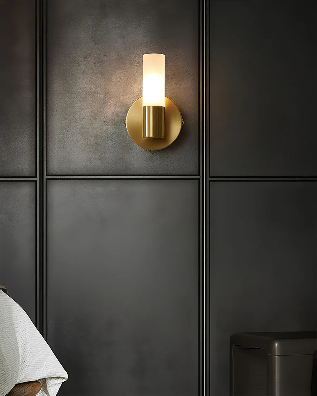 Barton Wall Lamp