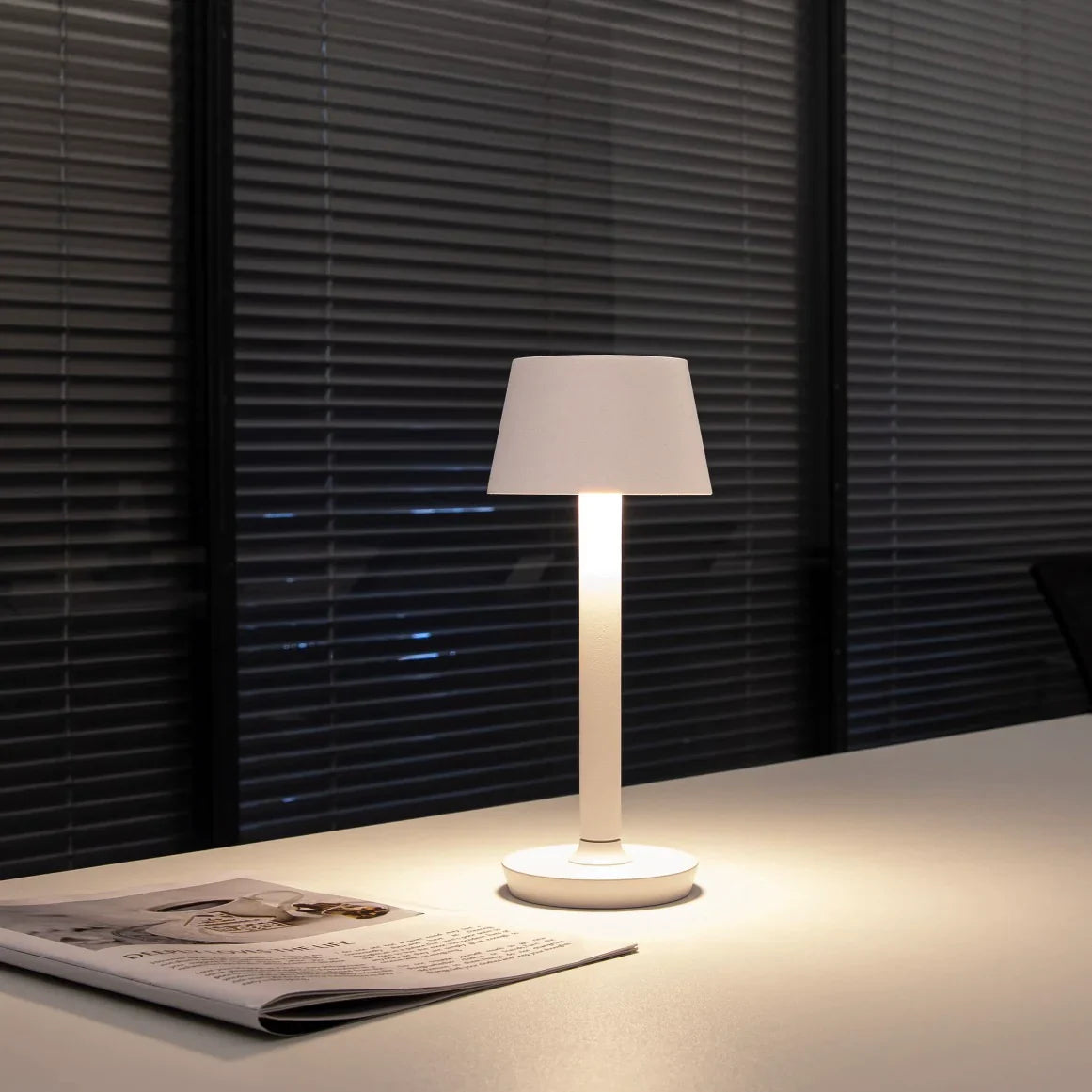 Modern Cordless Table Lamp