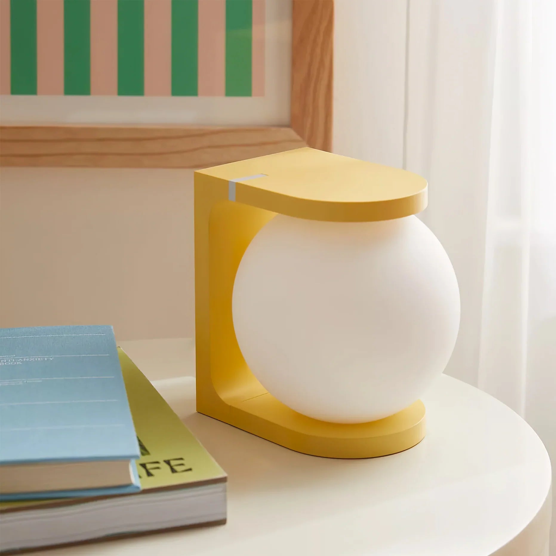 Plat Table Lamp