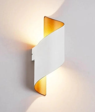 Helix Wall Lamp