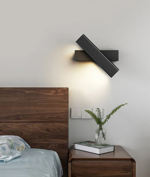 Clasp Wall Lamp