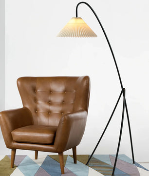 Rieort Tripod Floor Lamp