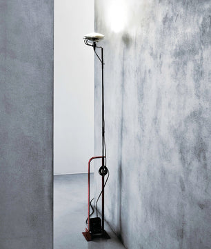 Toio Floor Lamp