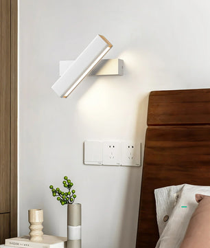 Clasp Wall Lamp