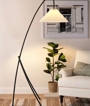 Rieort Tripod Floor Lamp