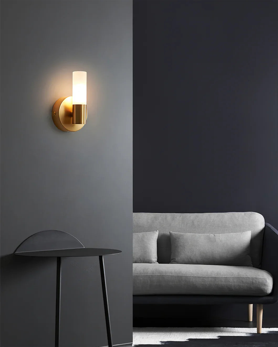 Barton Wall Lamp