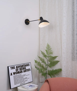 Mantis Wall Lamp