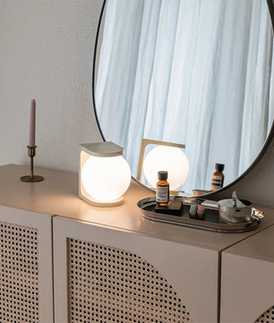 Plat Table Lamp