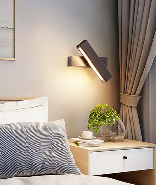 Clasp Wall Lamp