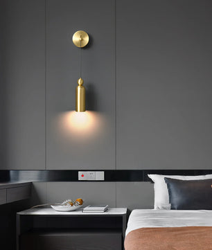 Madame Wall Lamp