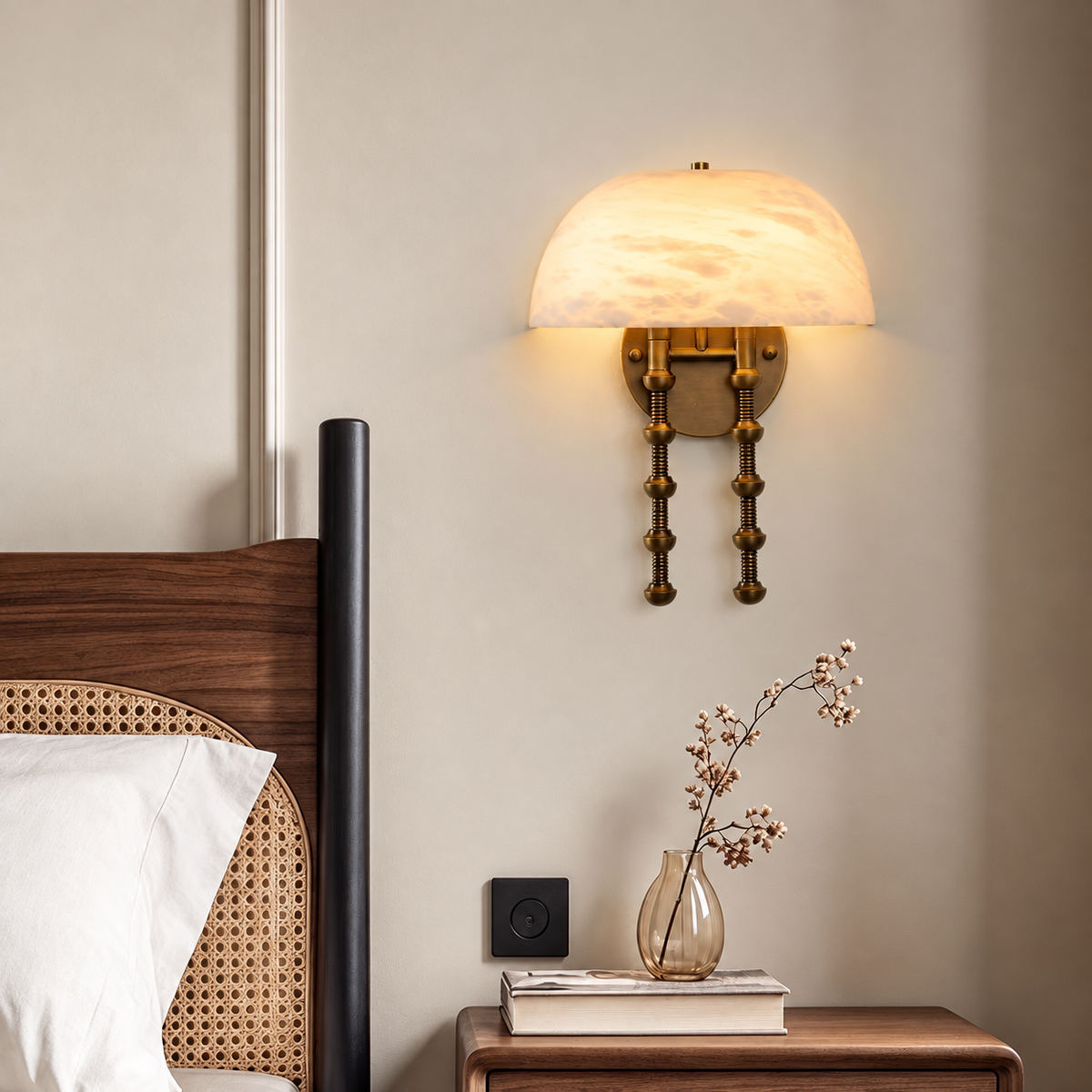 Méduse Alabaster Wall Sconce