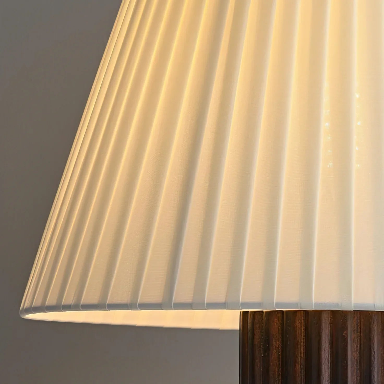 Respira Table Lamp