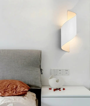 Helix Wall Lamp