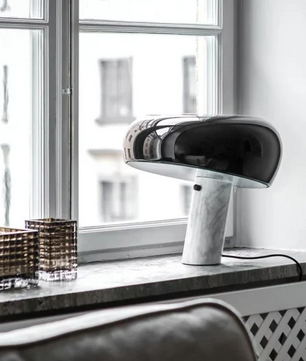 Snoopy Table Lamp